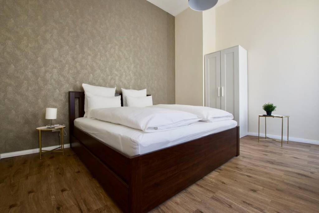 Premium Apartment By Hi5 - Astoria 4 Bedroom Budapest Kültér fotó