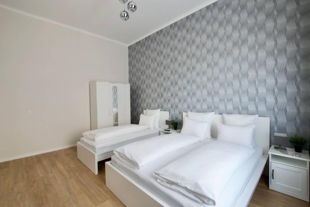 Premium Apartment By Hi5 - Astoria 4 Bedroom Budapest Kültér fotó