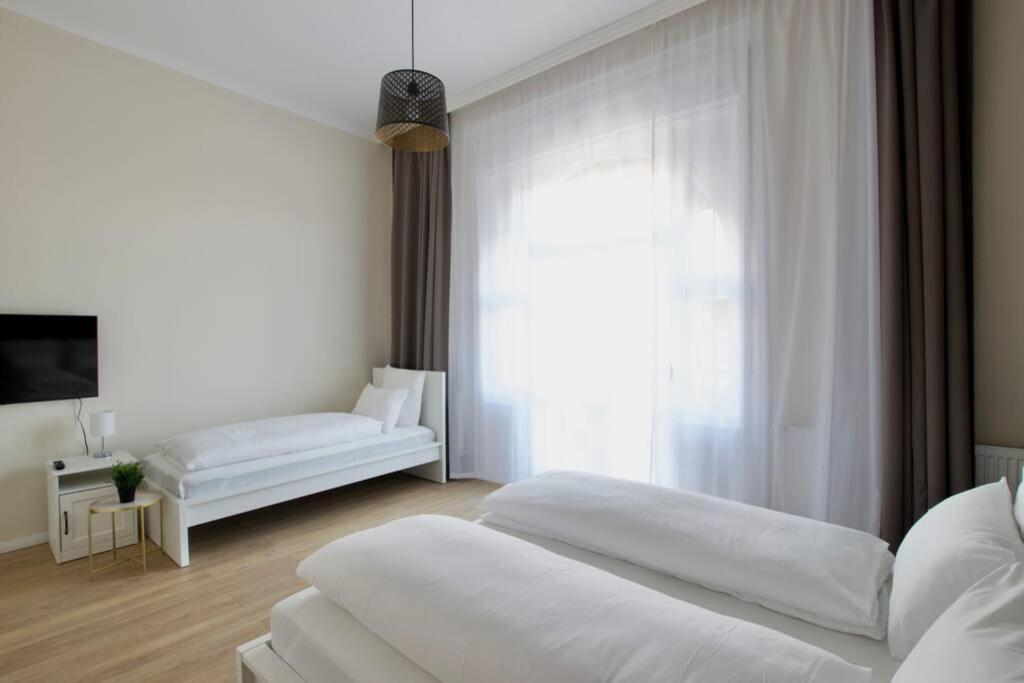 Premium Apartment By Hi5 - Astoria 4 Bedroom Budapest Kültér fotó